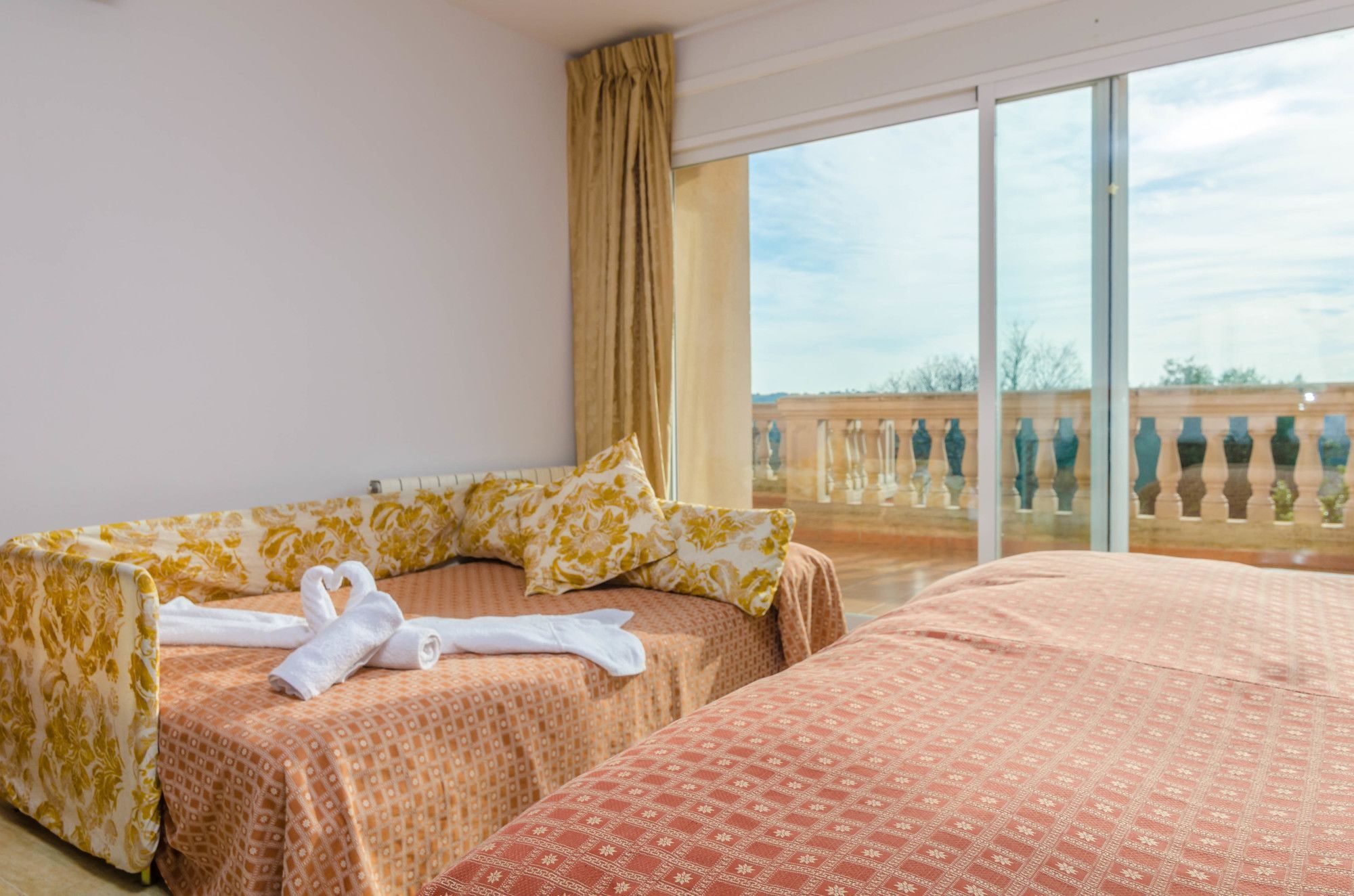 Les Afores Hotel